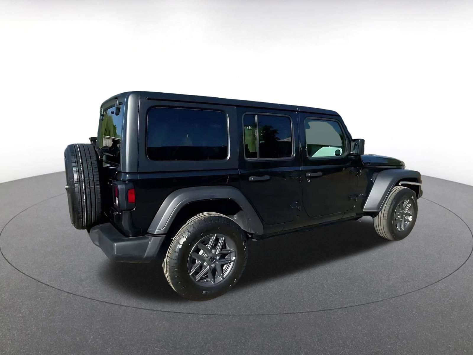 Used 2025 Jeep Wrangler Sport S AWD/4WD image 10