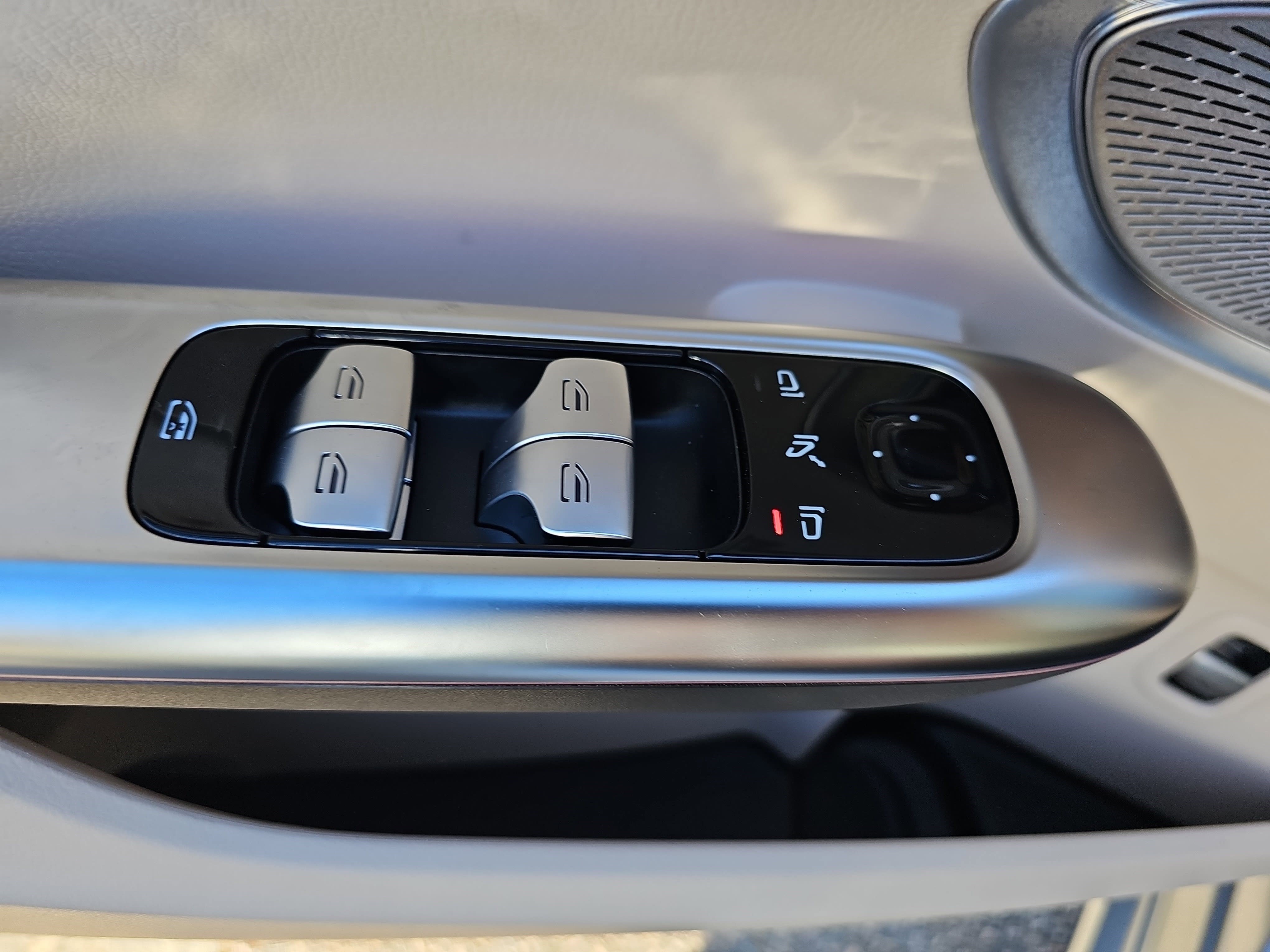 Certified 2025 Mercedes-Benz C 300 Sedan image 30