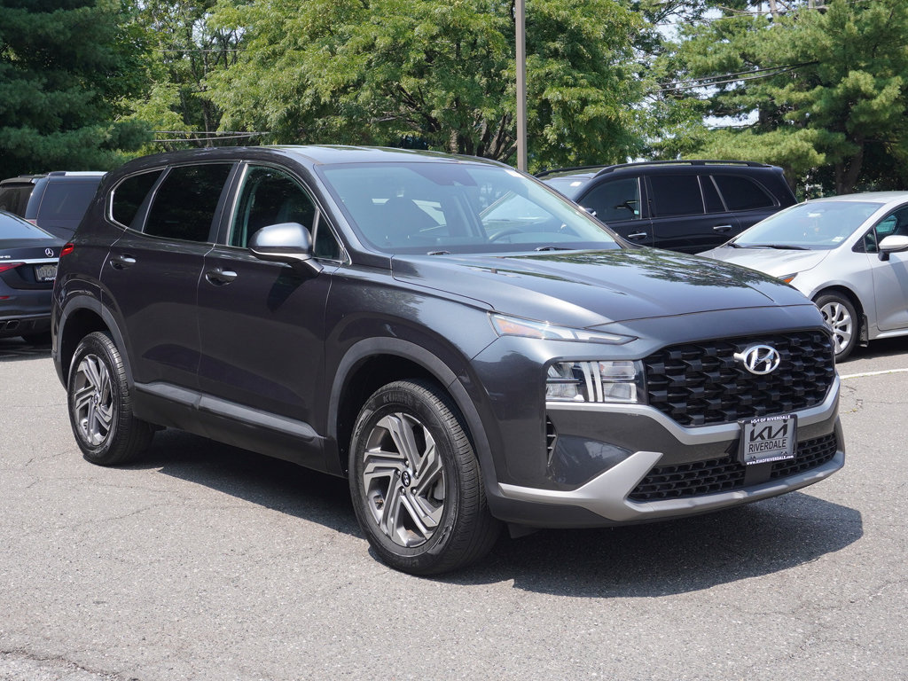 Used 2023 Hyundai Santa Fe SE AWD/4WD image 2