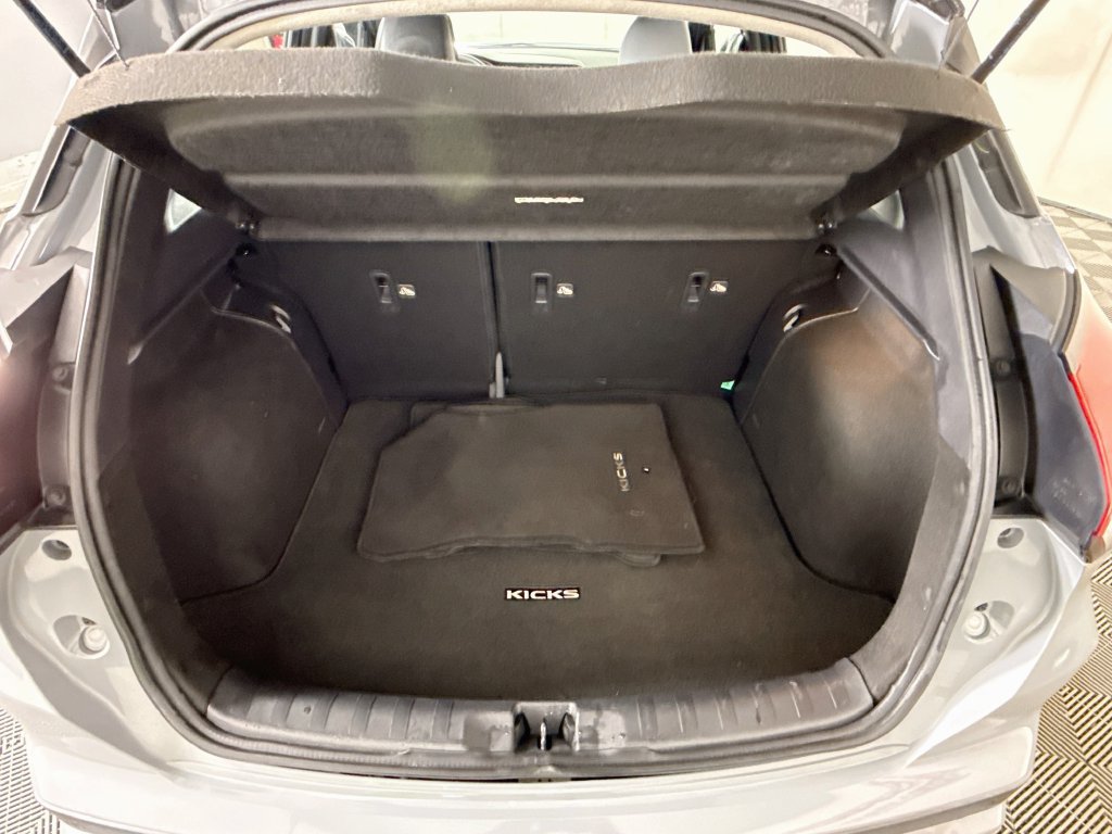 Certified 2023 Nissan Kicks SR w/ SR Premium Package FWD image 29