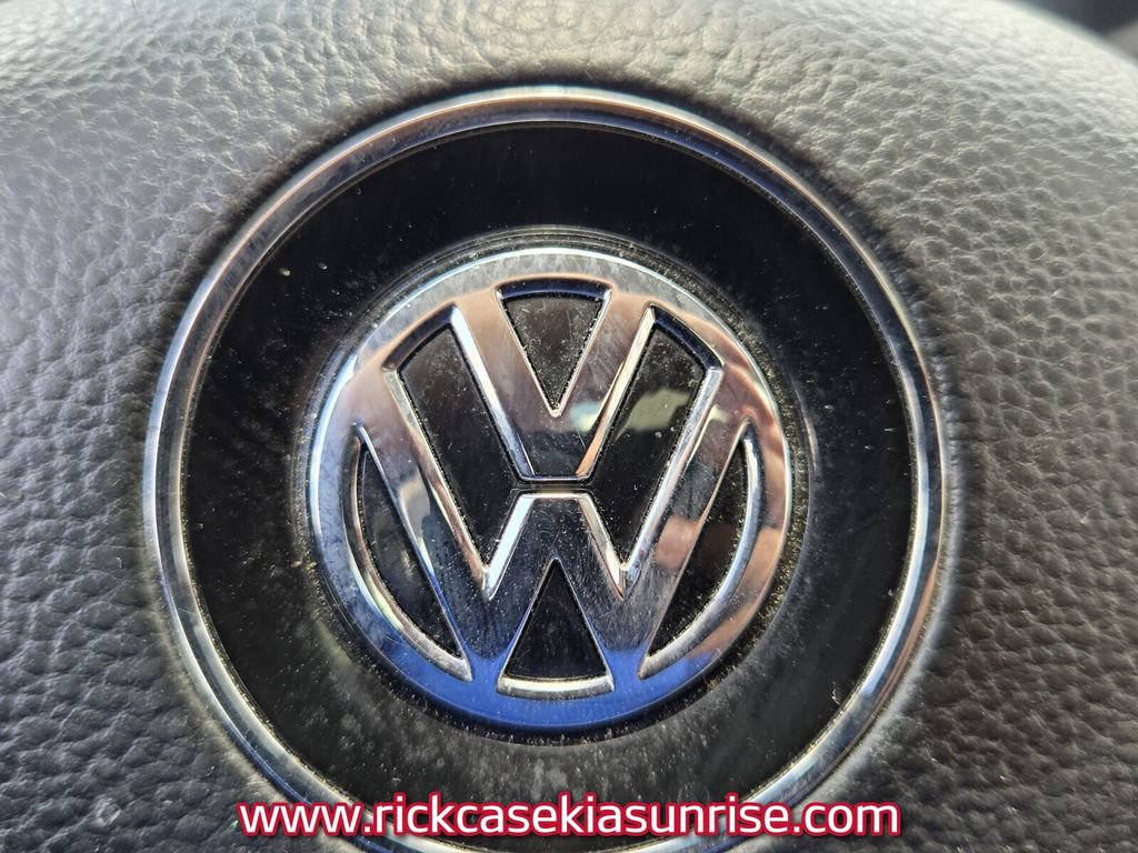 Used 2018 Volkswagen Passat 2.0T SE FWD image 30