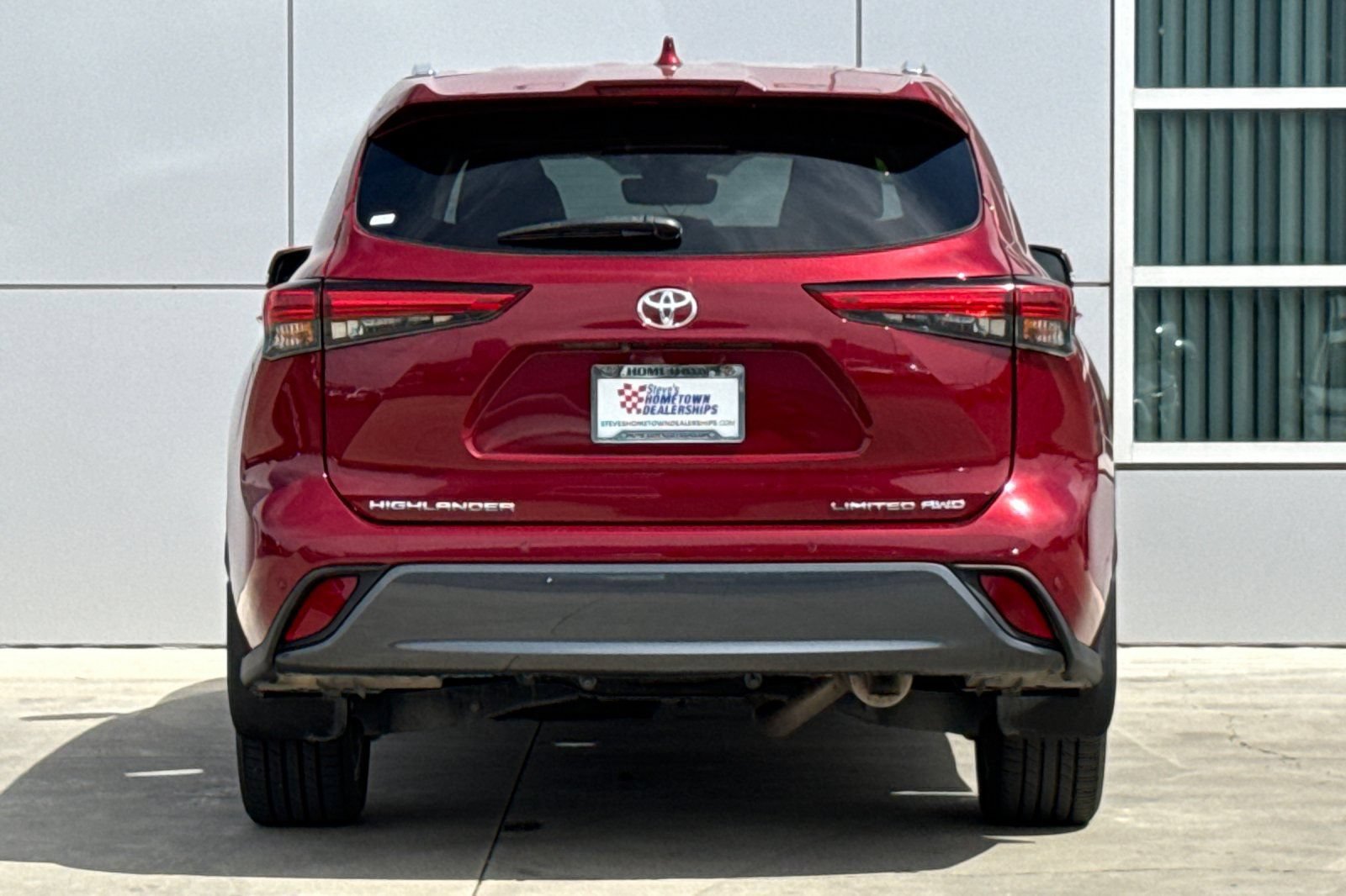 Used 2020 Toyota Highlander Limited AWD/4WD image 5