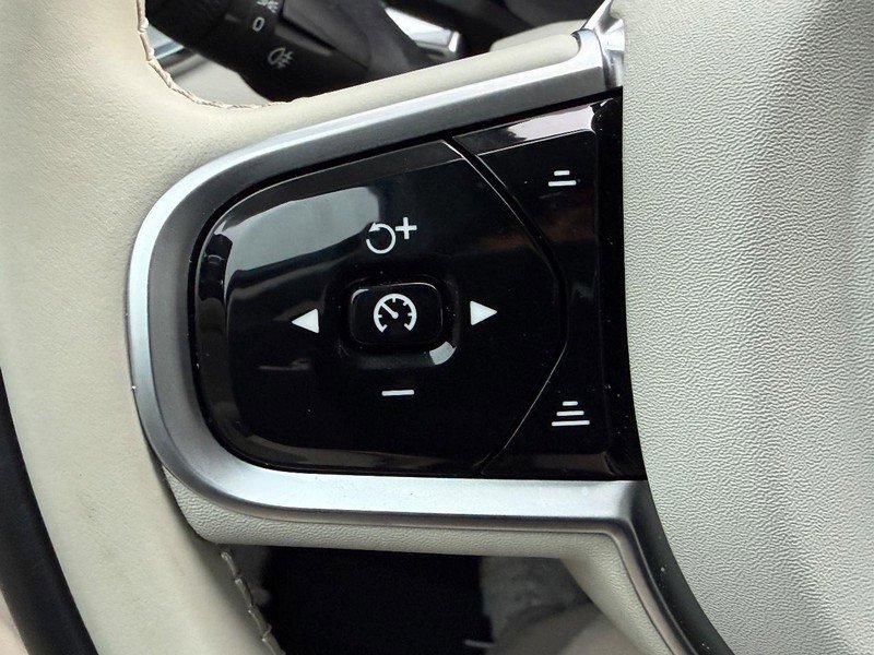 New 2026 Volvo V60 B5 Cross Country Plus w/ Climate Package image 12