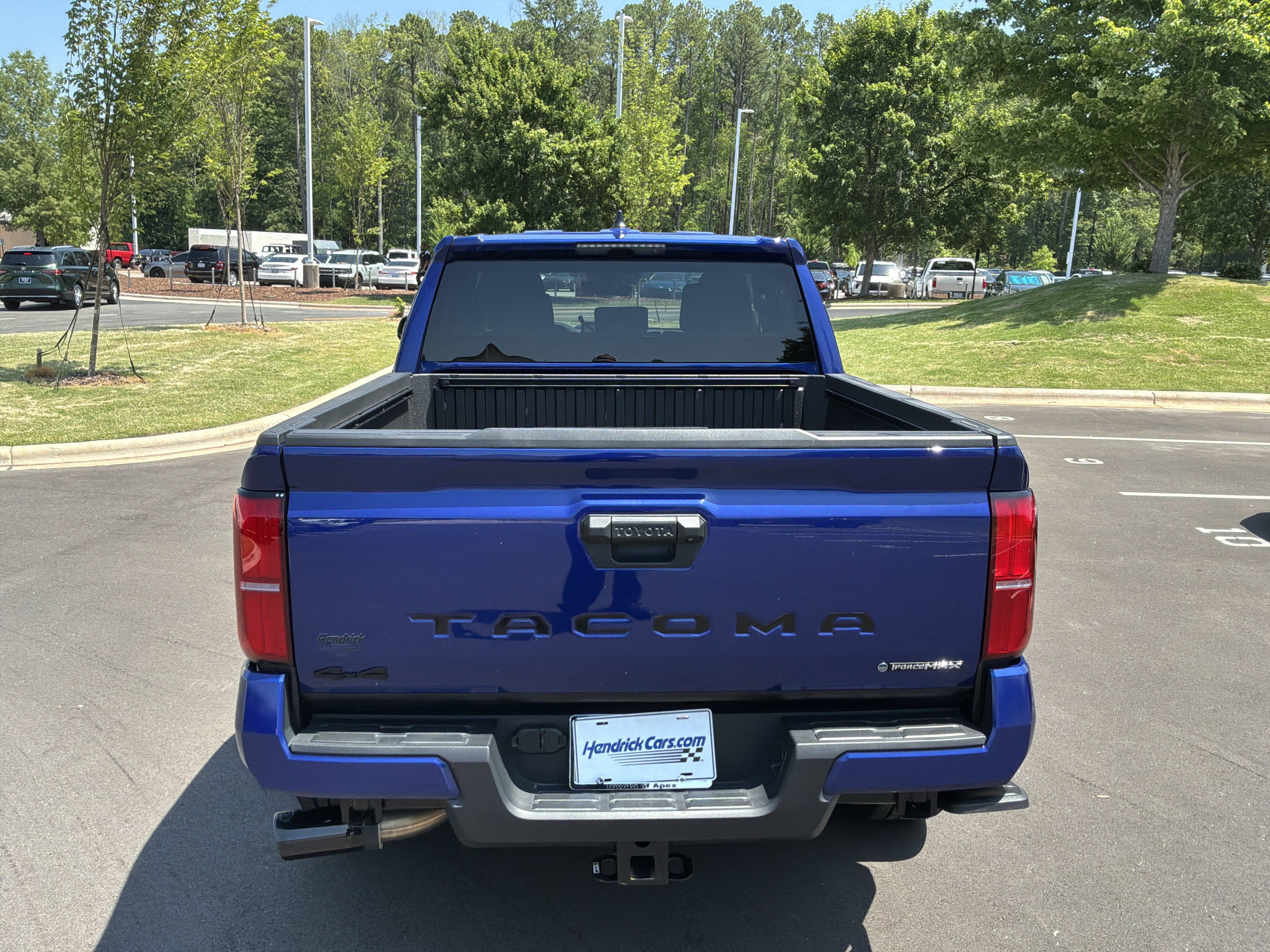 Used 2025 Toyota Tacoma TRD Sport w/ TRD Sport Premium Package AWD/4WD image 9