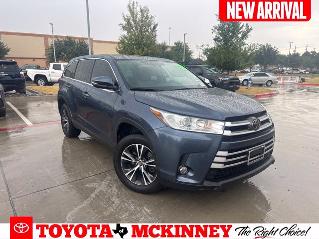 Used 2019 Toyota Highlander Plus FWD image 1