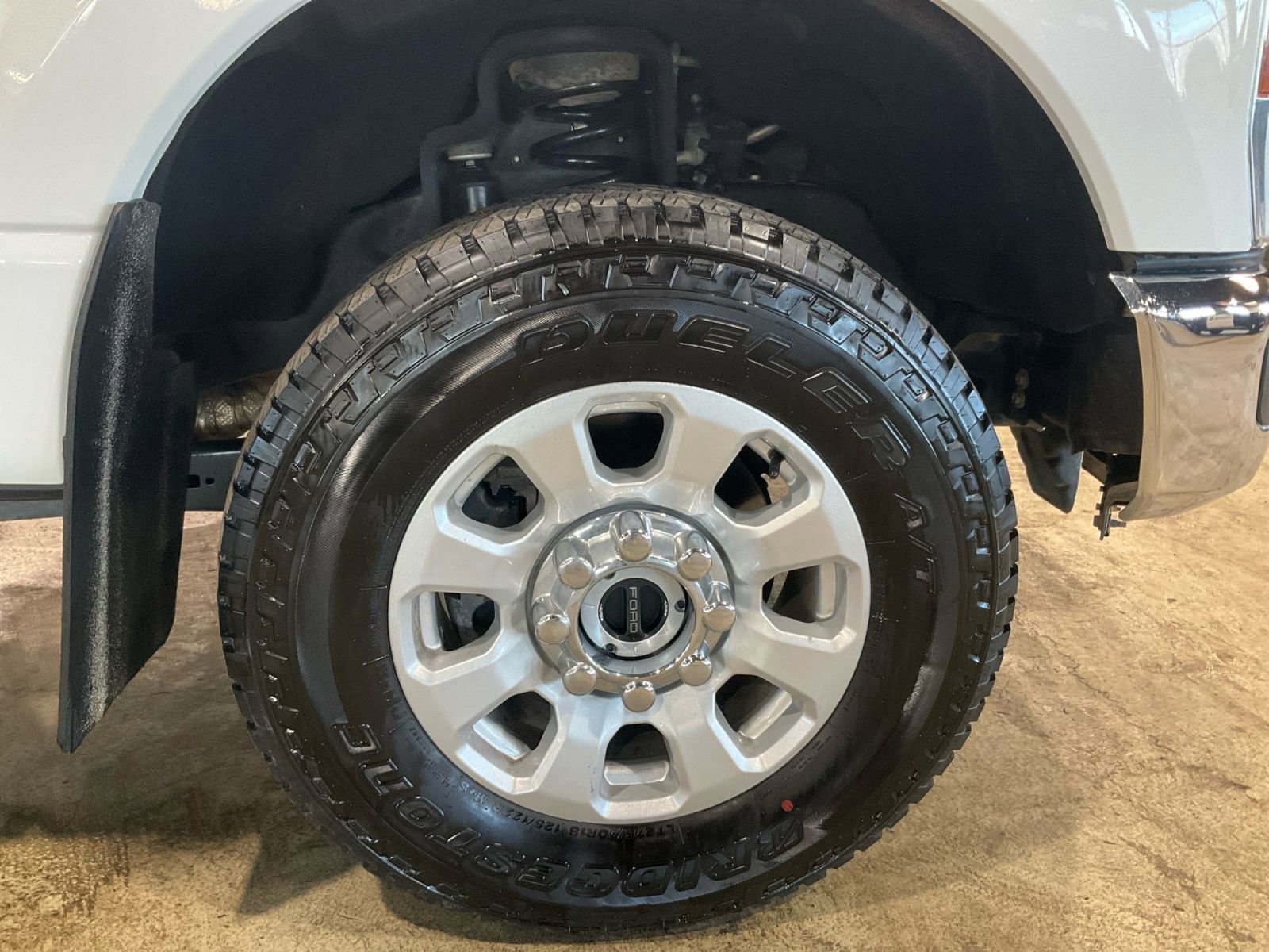 Used 2024 Ford F350 XLT w/ FX4 Off-Road Package image 22