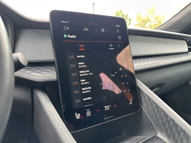 Used 2022 Polestar Polestar 2 w/ Performance Package image 18
