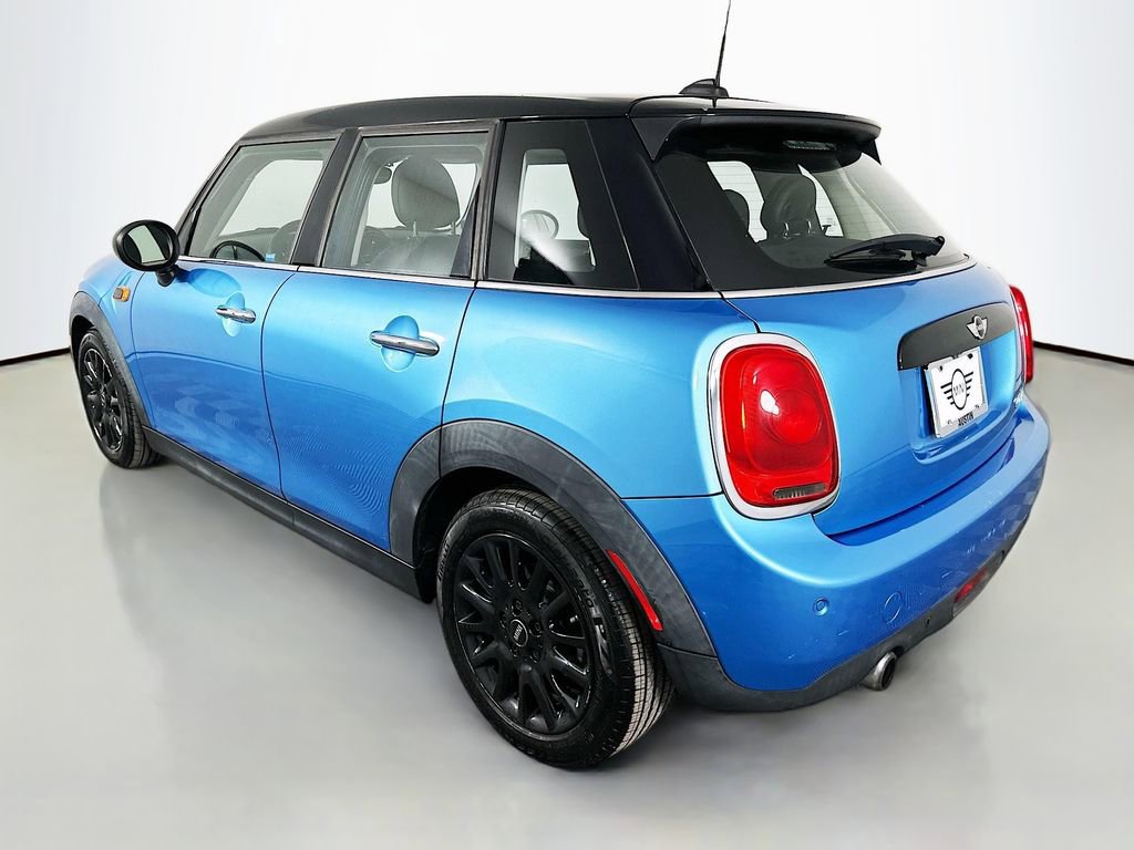 Used 2017 MINI Cooper 4-Door Hardtop FWD image 7