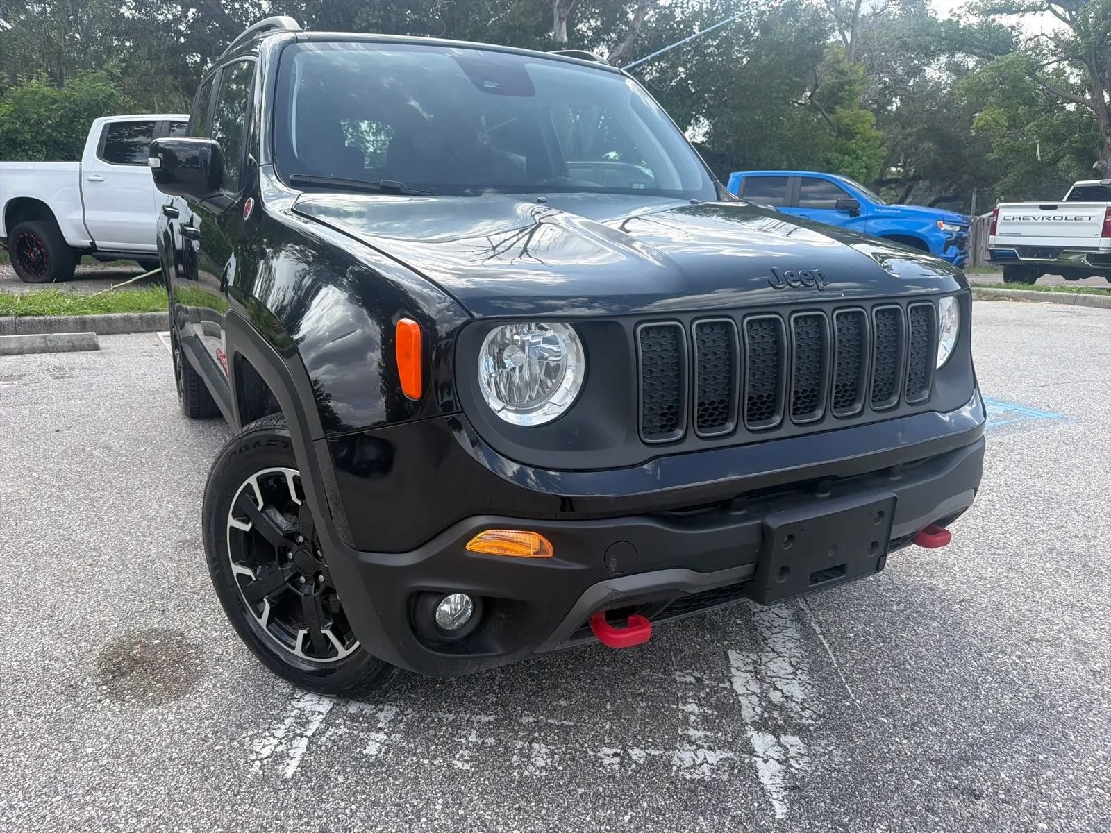 Used 2023 Jeep Renegade Trailhawk AWD/4WD image 6