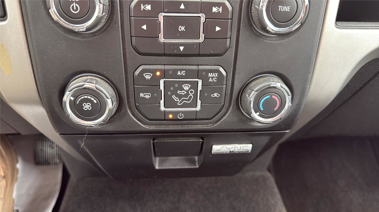 Used 2013 Ford F150 XLT w/ Luxury Equipment Group image 14