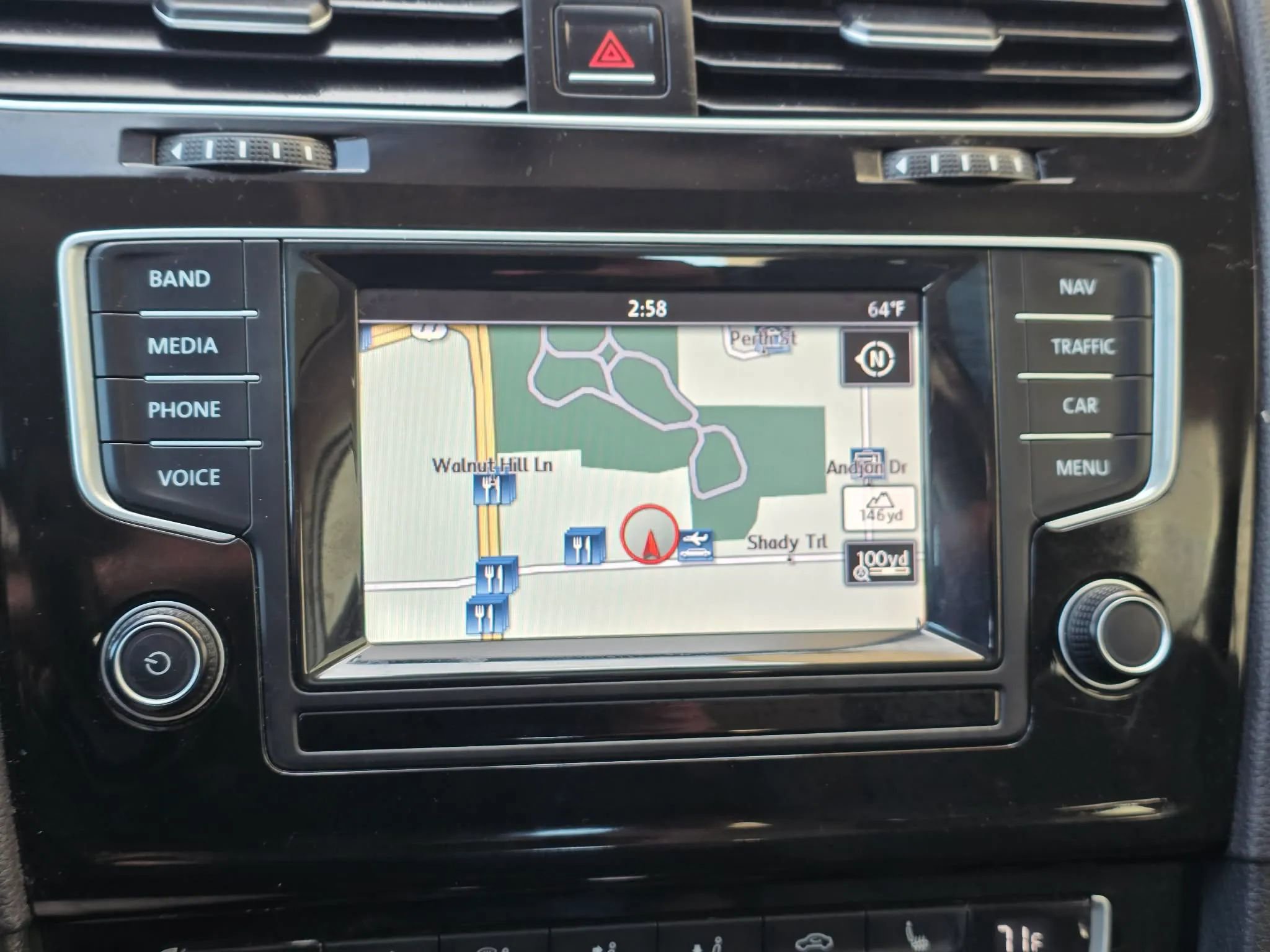 Used 2015 Volkswagen Golf S image 20