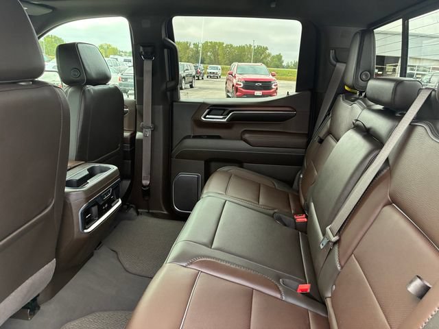 Used 2024 GMC Sierra 1500 Denali w/ Technology Package AWD/4WD image 13
