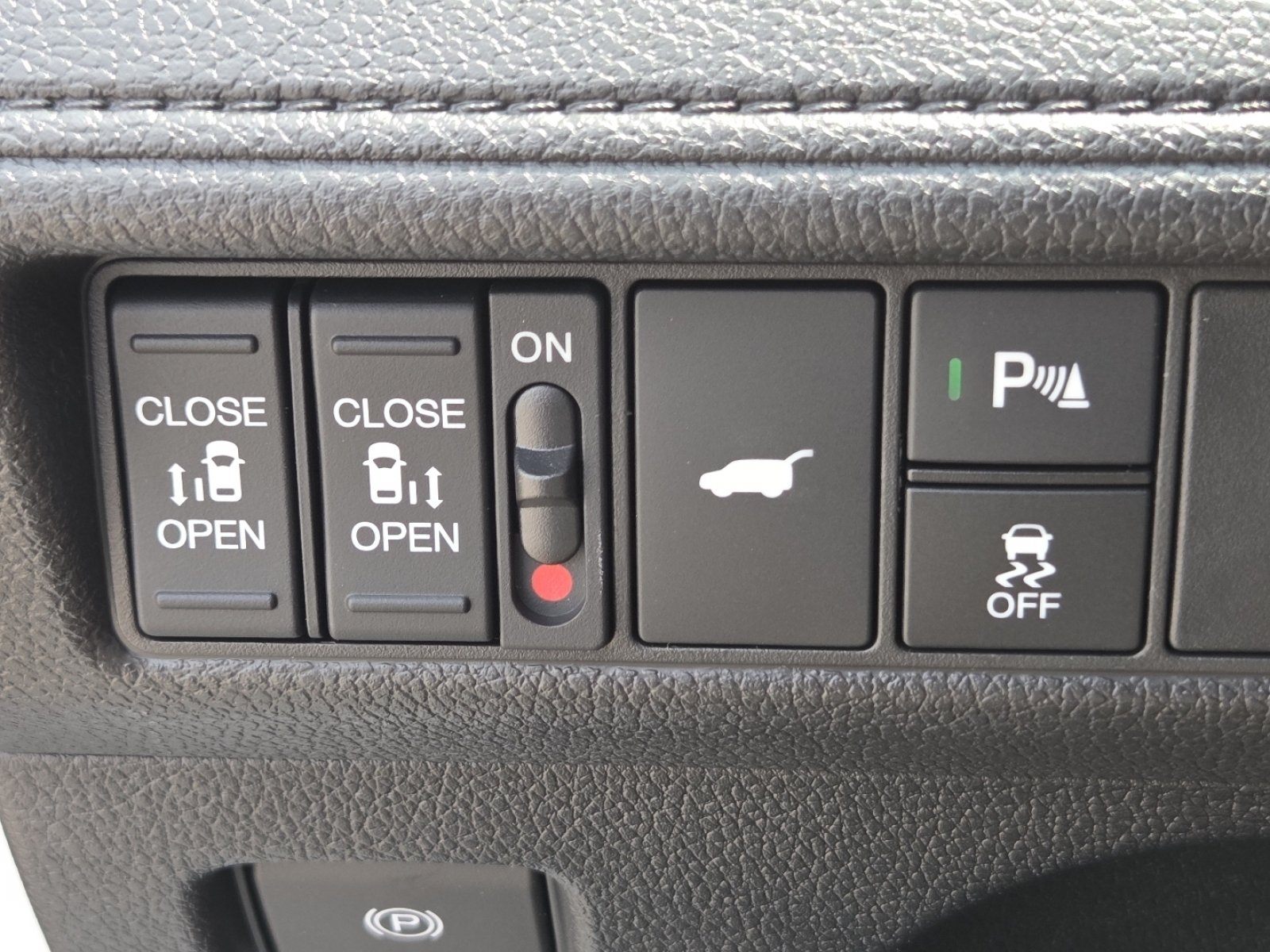 New 2026 Honda Odyssey Touring image 8