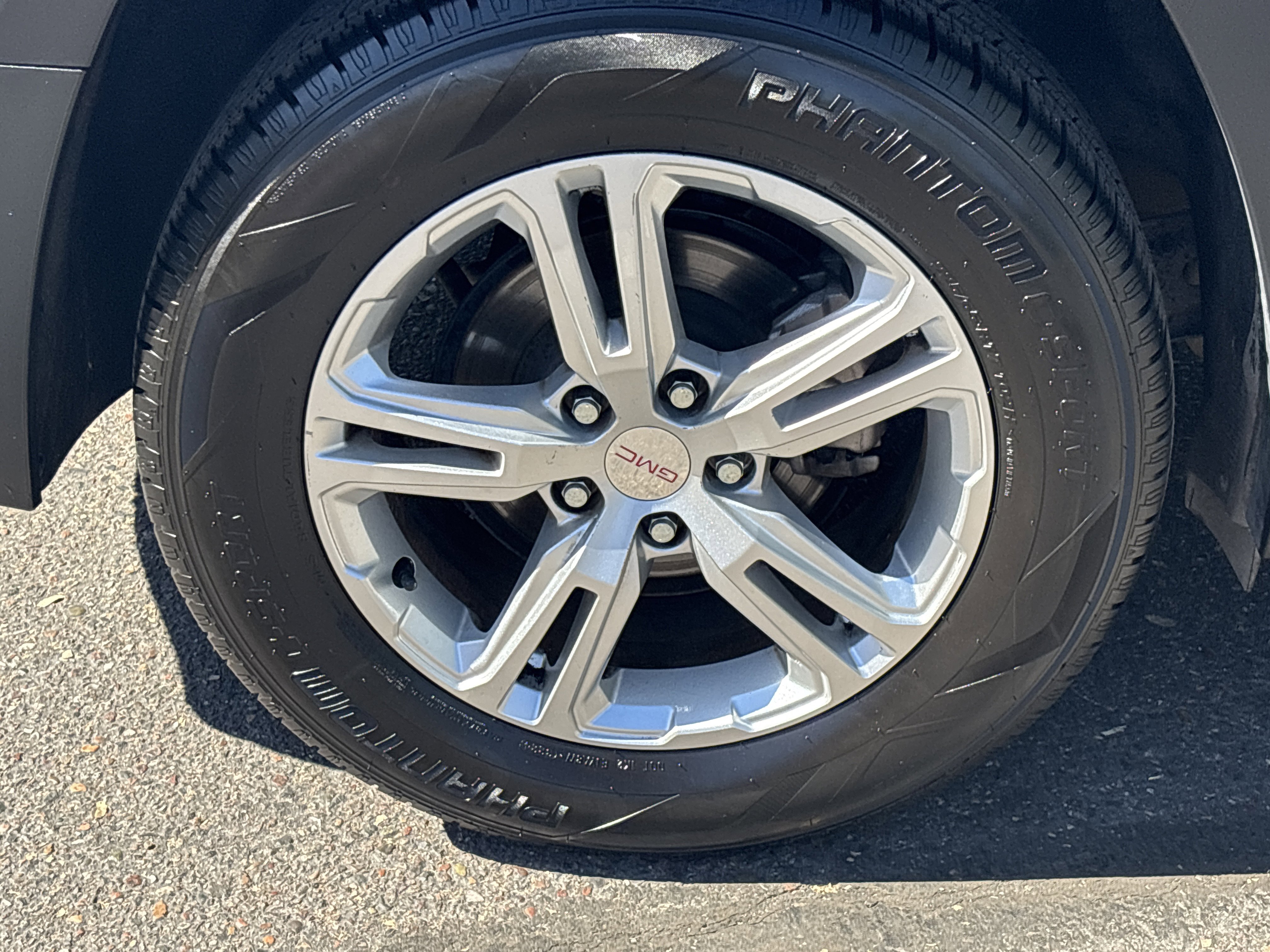 Used 2020 GMC Terrain SLE w/ Driver Convenience Package FWD image 7