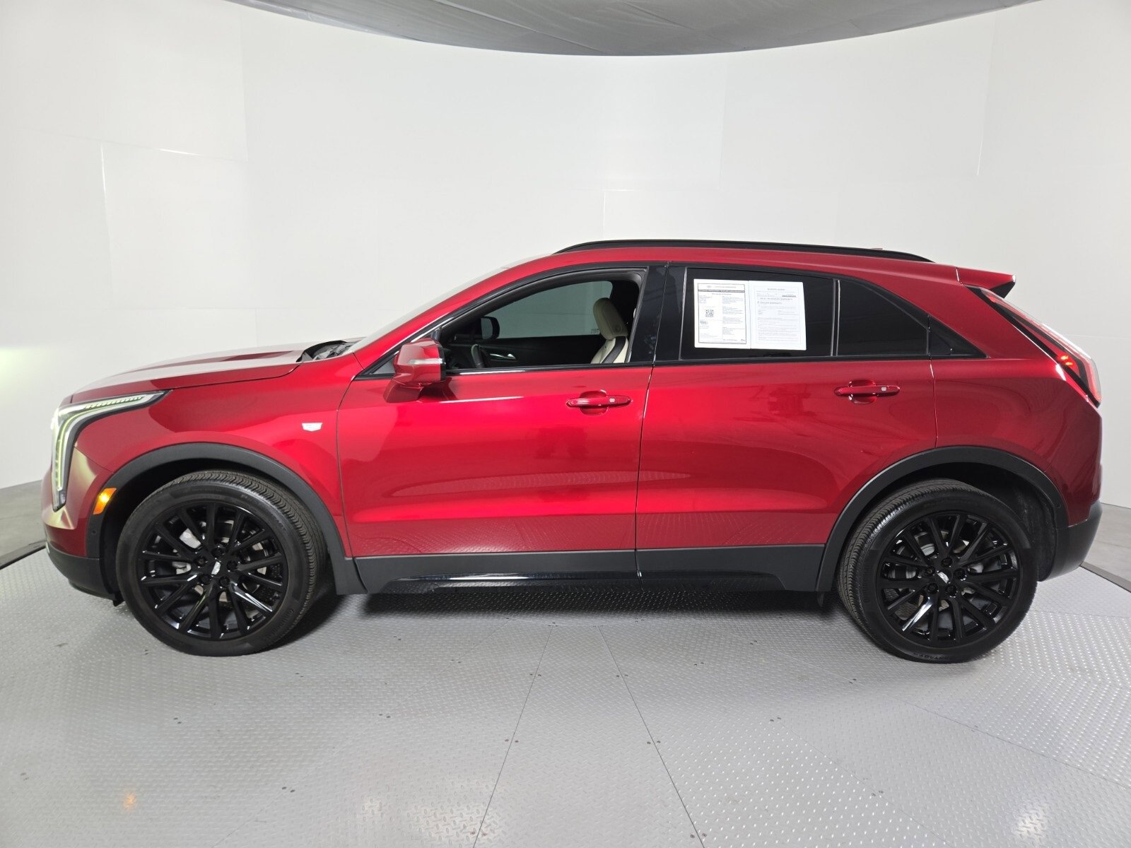 Used 2023 Cadillac XT4 Sport image 6