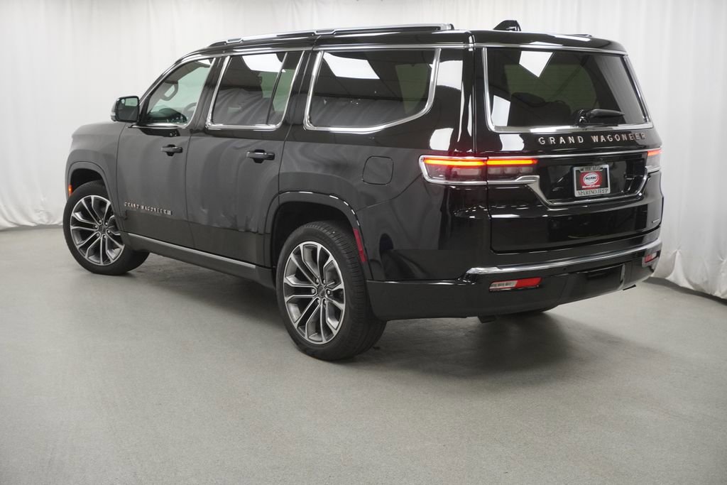 Used 2024 Jeep Grand Wagoneer Series III w/ Rear-Seat Entertainment Group AWD/4WD image 15