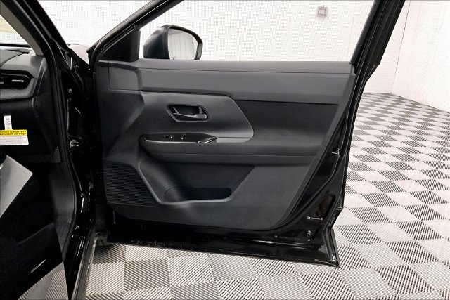 New 2027 Nissan Kicks S AWD/4WD image 35