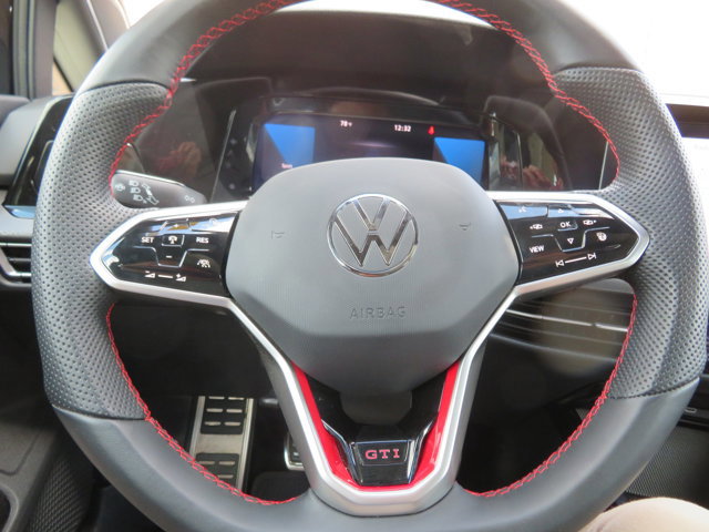 Used 2024 Volkswagen GTI SE image 21