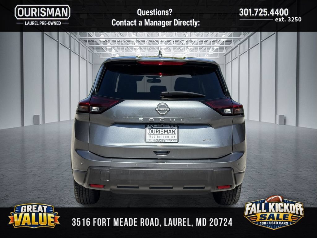 Used 2025 Nissan Rogue SV AWD/4WD image 5