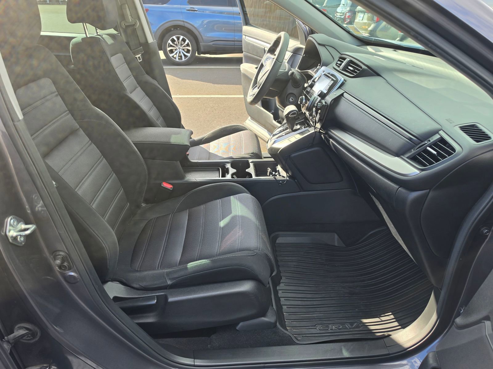 Used 2018 Honda CR-V LX image 12