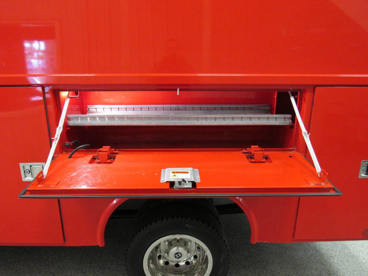 Used 2018 Ford Transit 350 138 DRW w/ Interior Upgrade Package image 23