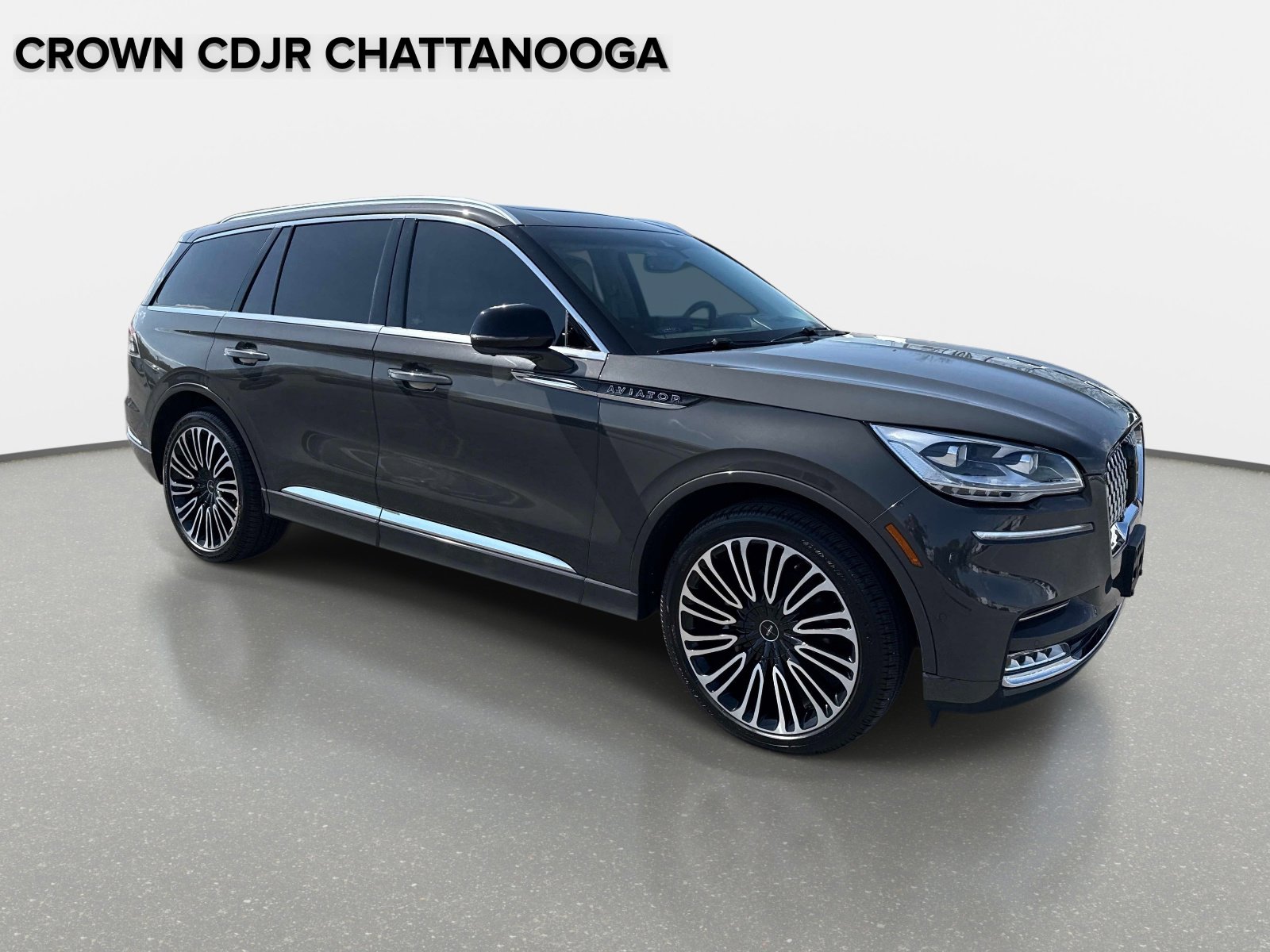 Used 2023 Lincoln Aviator Black Label w/ Dynamic Handling Package image 2