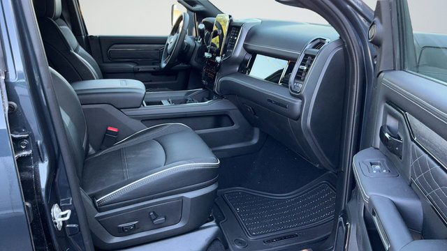 New 2027 RAM 3500 Limited AWD/4WD image 24