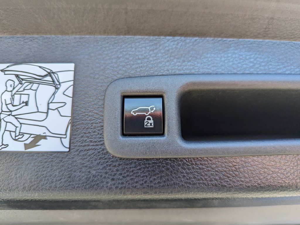 Used 2021 Toyota Sienna XLE AWD/4WD image 43
