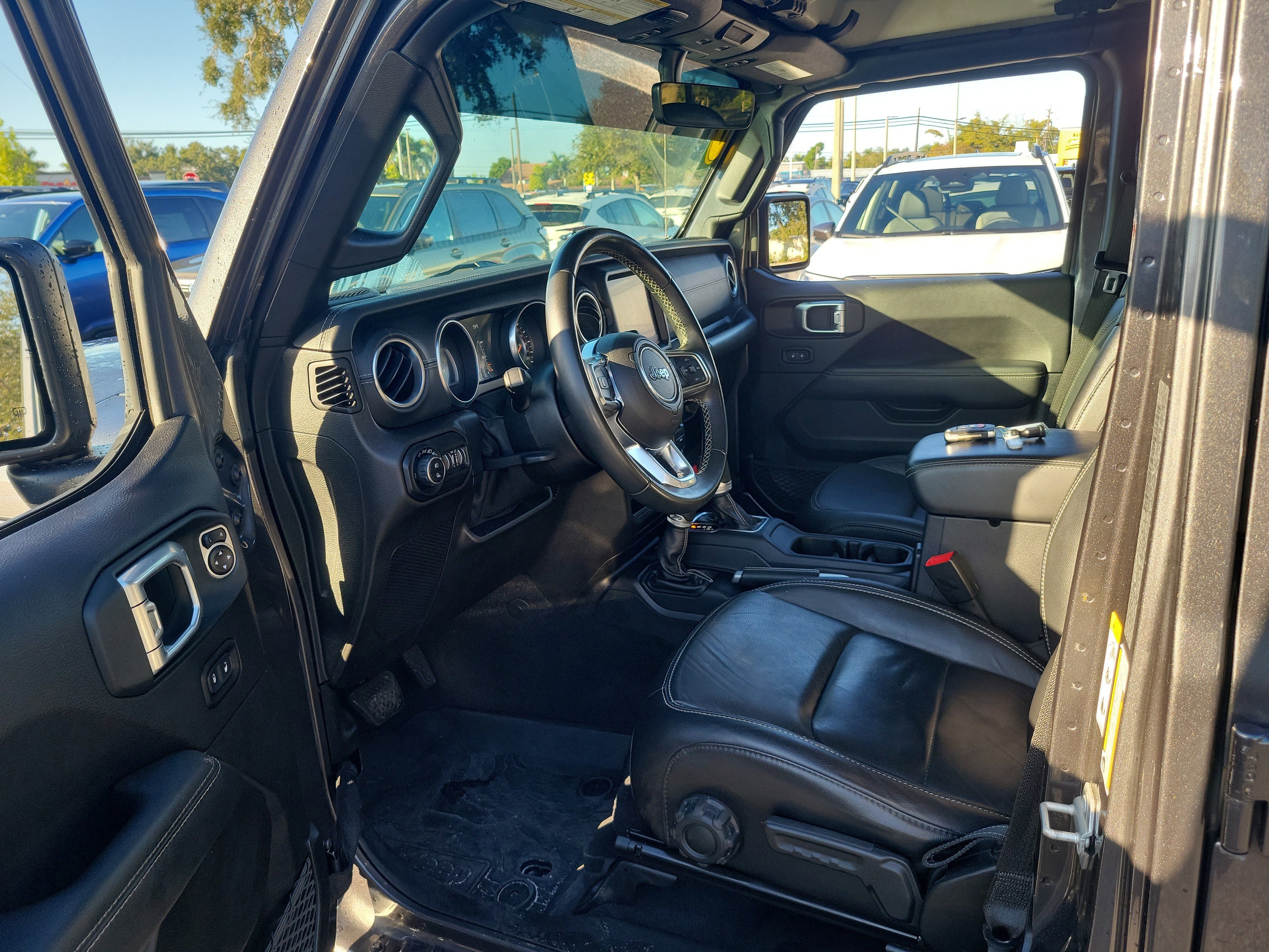 Used 2020 Jeep Gladiator Overland image 21