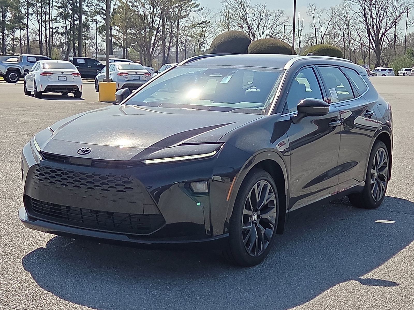 New 2026 Toyota Crown Signia AWD/4WD image 2