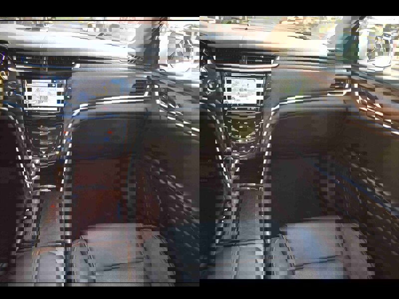 Used 2019 Cadillac XTS Luxury image 28