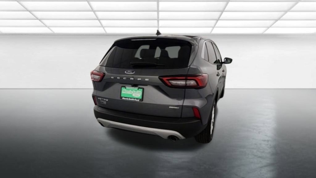 Used 2023 Ford Escape Active image 7