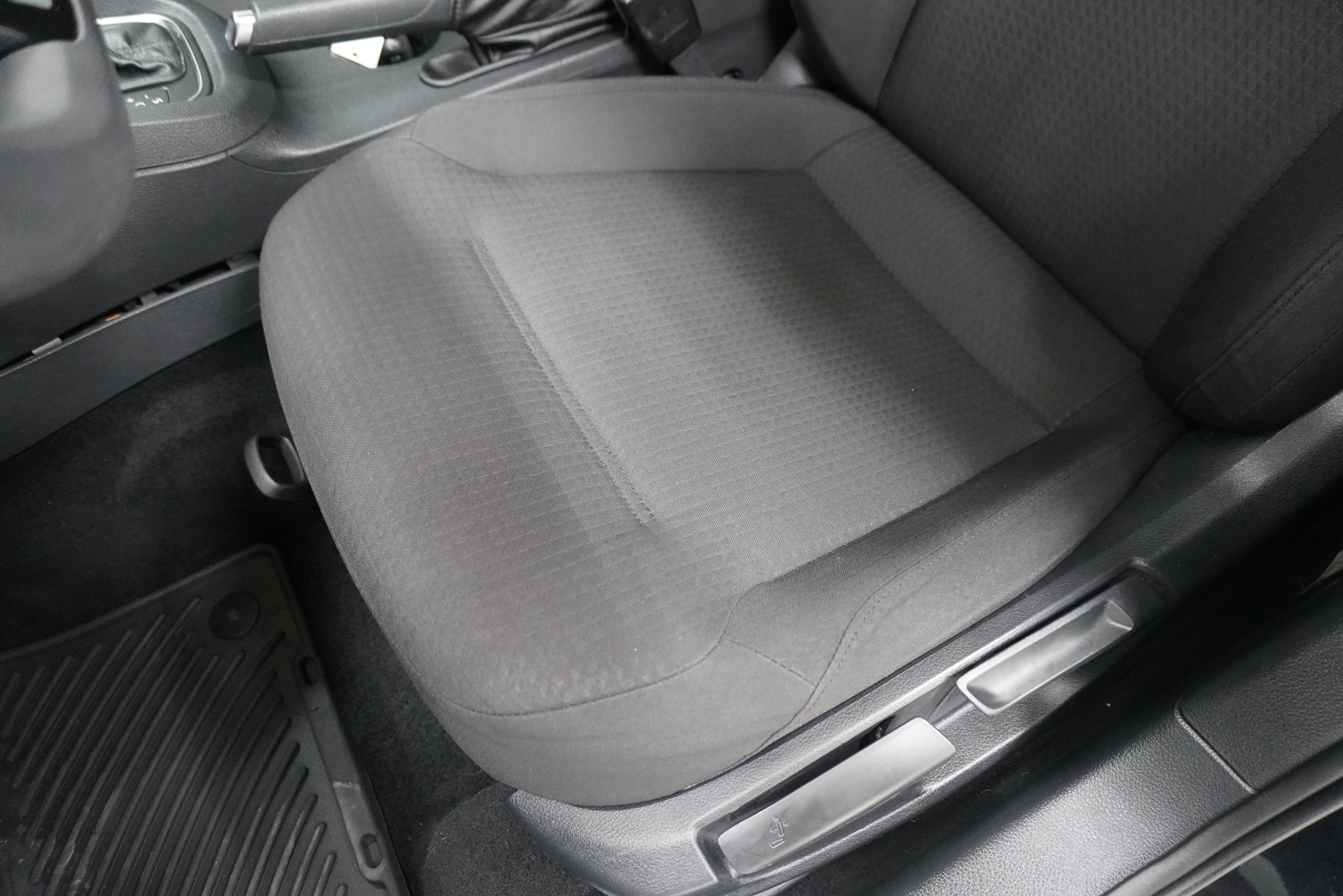 Used 2016 Volkswagen Jetta SE FWD image 12