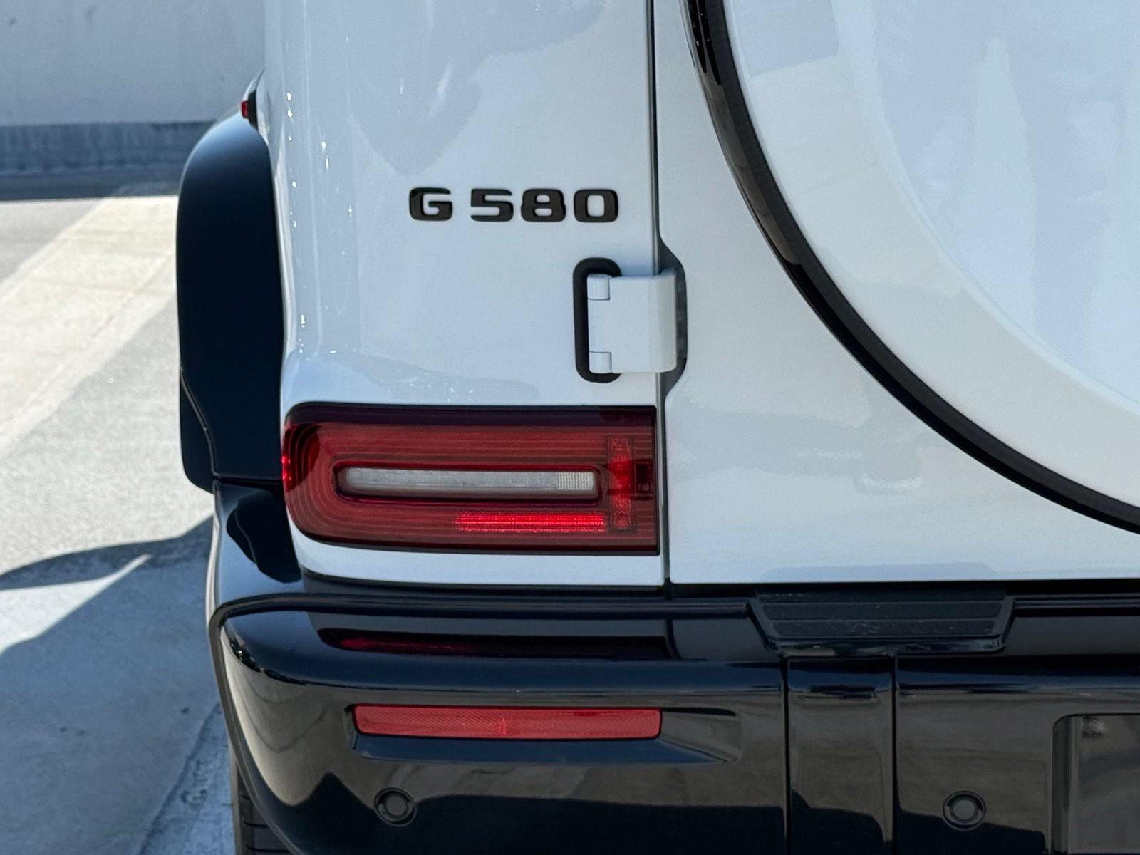 New 2027 Mercedes-Benz G 580 e image 9