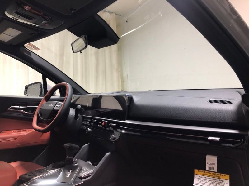 New 2026 Kia Sportage SX image 14