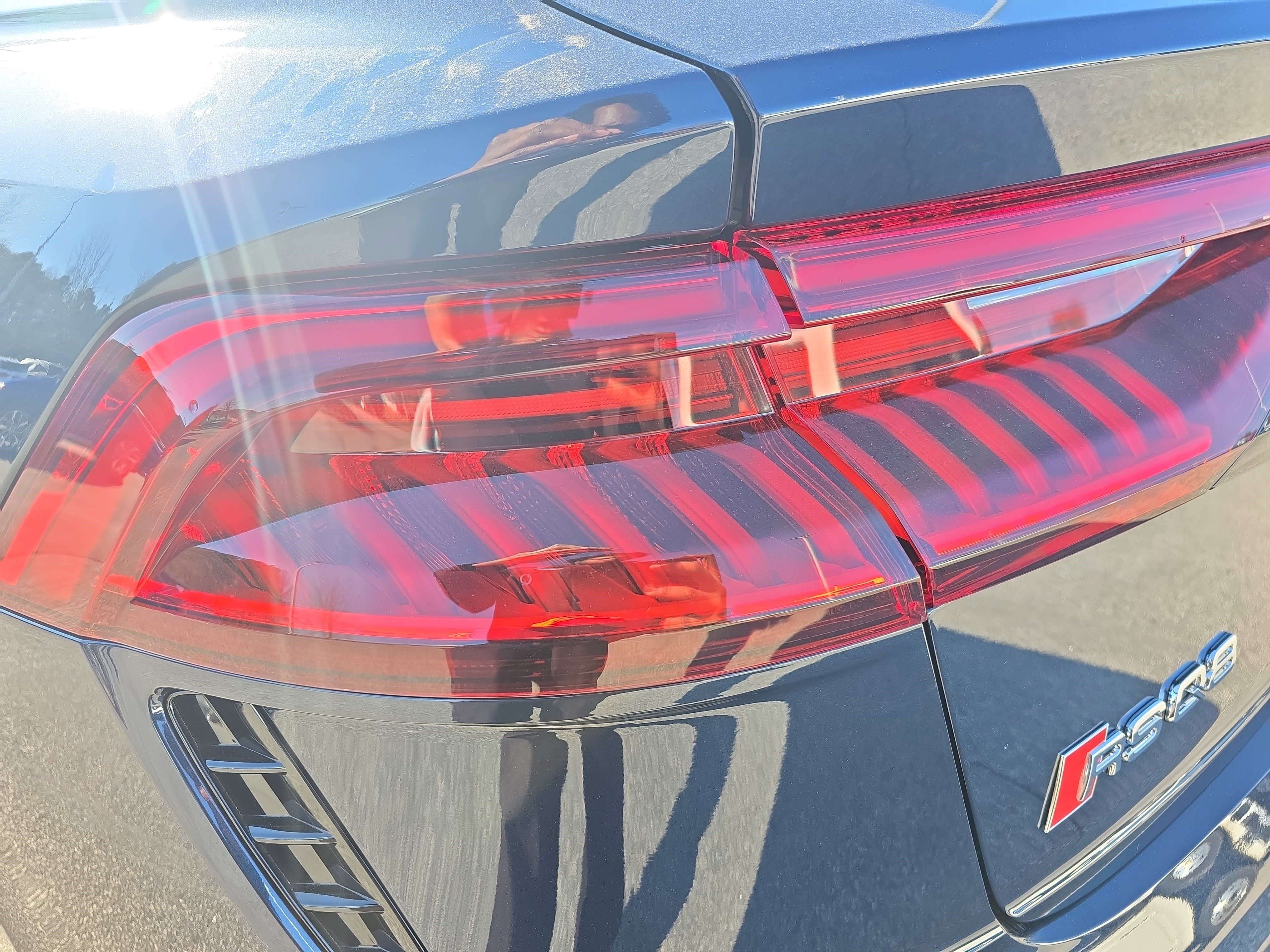 Used 2024 Audi RS Q8 w/ Executive Package image 33