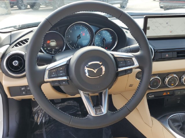New 2026 MAZDA MX-5 Miata RF Grand Touring RWD image 22