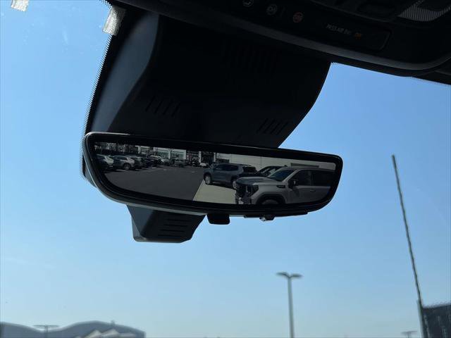 Used 2024 GMC Sierra 2500 AT4 w/ AT4 Premium Plus Package image 38