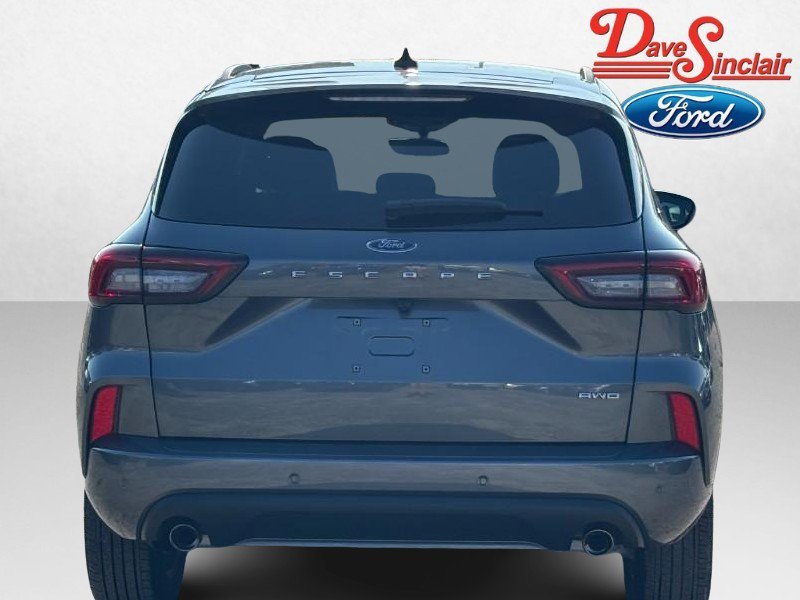 Used 2023 Ford Escape ST-Line w/ Tech Pack #1 AWD/4WD image 8