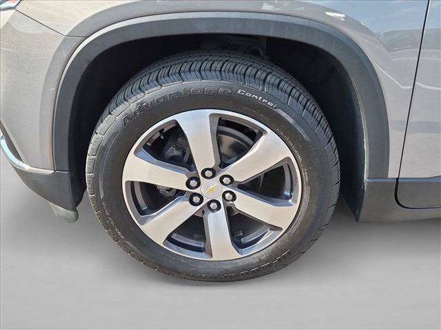 Used 2019 Chevrolet Traverse LT w/ LT Premium Package FWD image 23