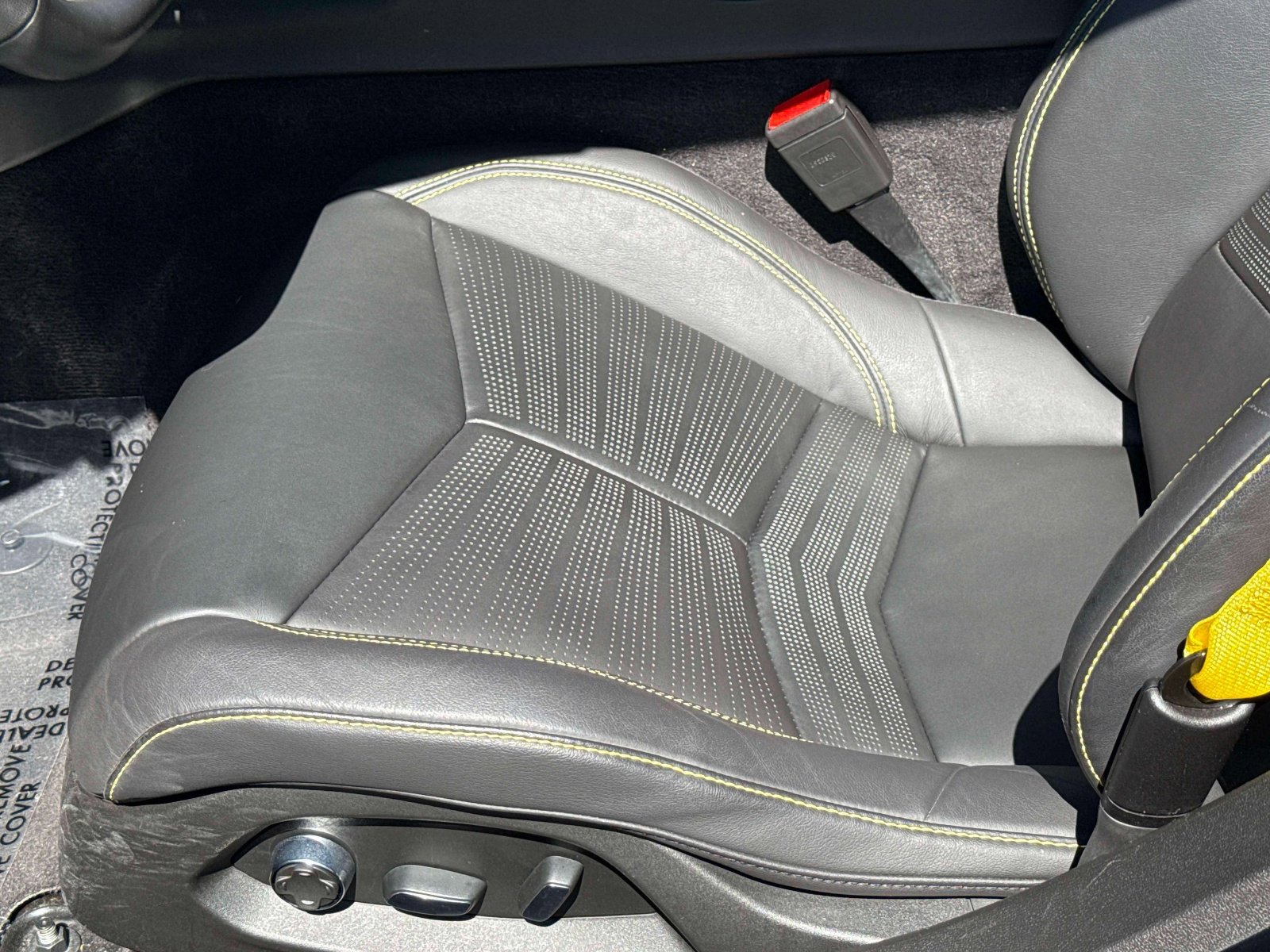 Used 2023 Chevrolet Corvette Stingray Premium Cpe w/ Stealth Interior Trim Package RWD image 23