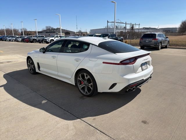Used 2020 Kia Stinger GT2 image 2