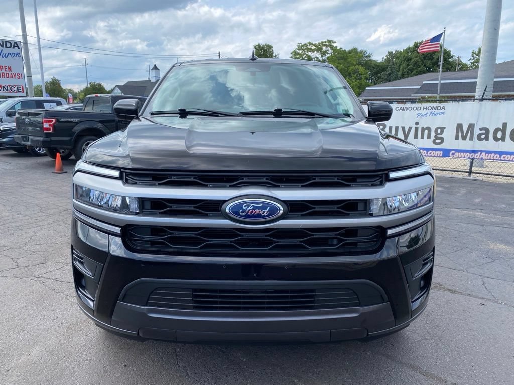 Used 2024 Ford Expedition XLT AWD/4WD image 9