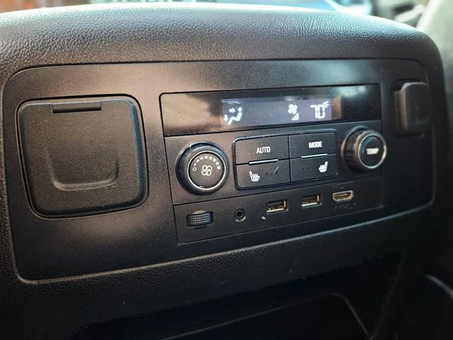 Used 2019 Chevrolet Suburban LT image 29