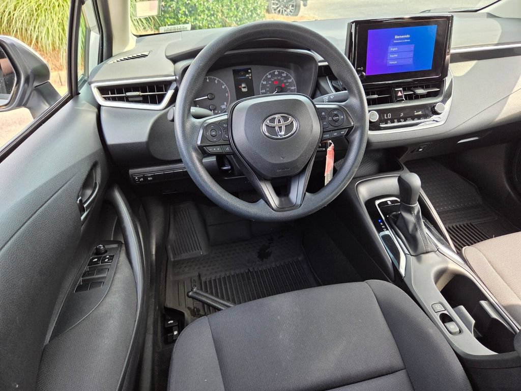 Used 2023 Toyota Corolla LE FWD image 7