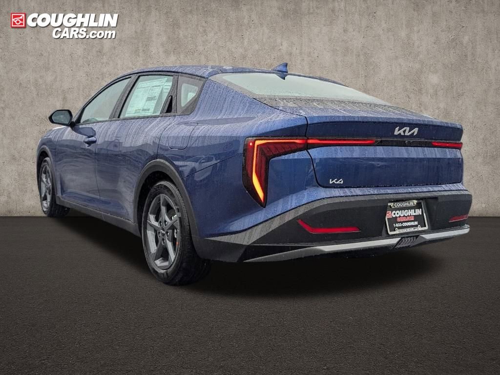 New 2025 Kia K4 LXS image 5