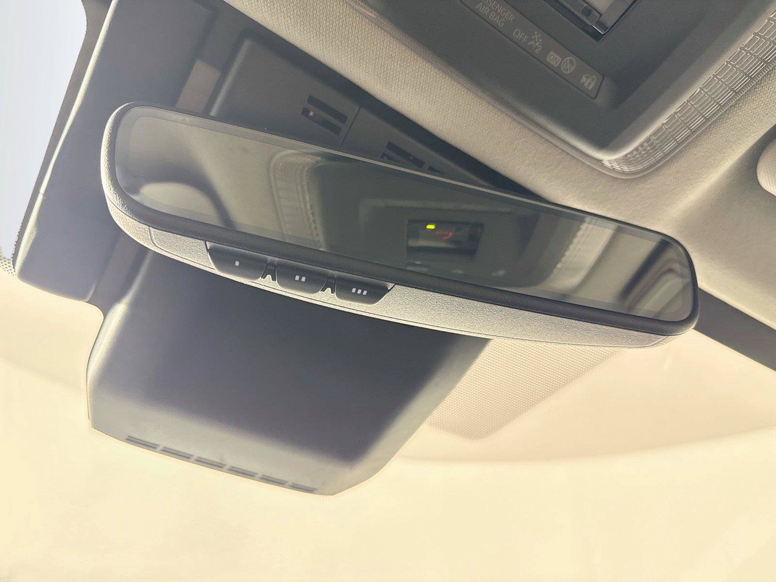 Certified 2026 Toyota Prius XLE FWD image 23