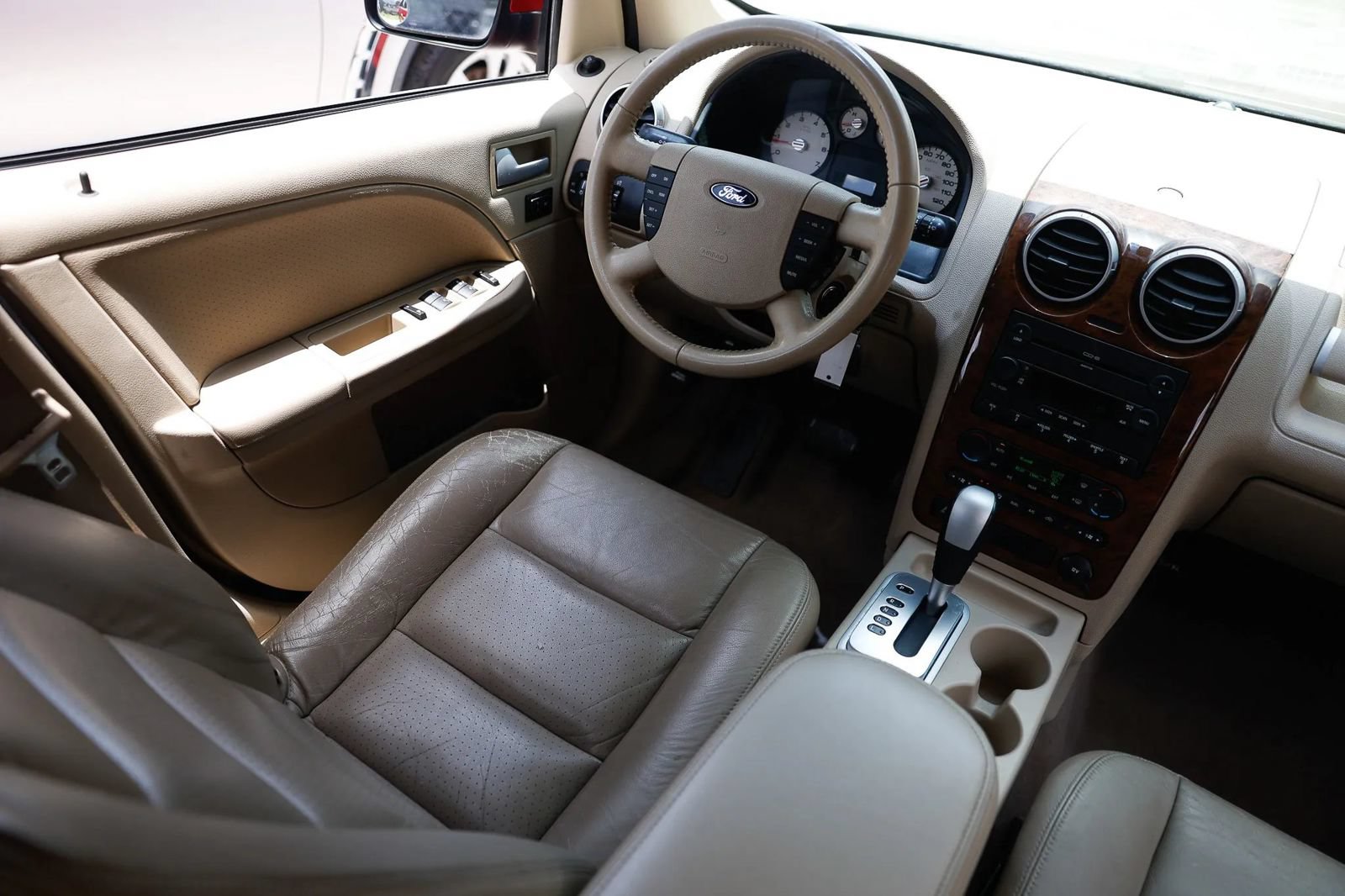 Used 2007 Ford Freestyle Limited FWD image 11