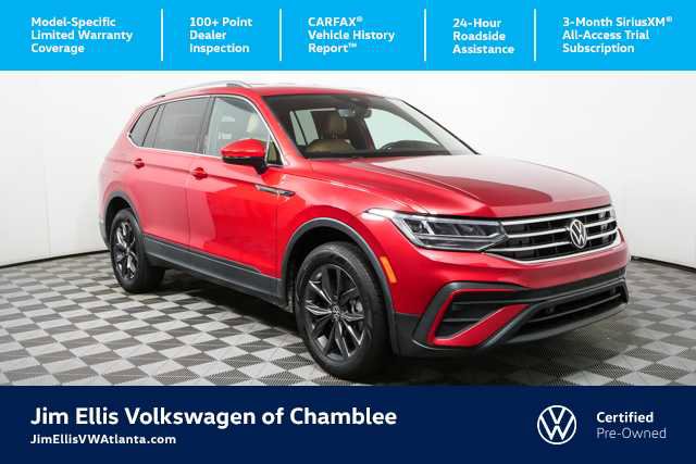 Certified 2023 Volkswagen Tiguan SE FWD image 1