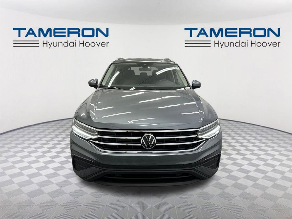 Used 2024 Volkswagen Tiguan SE image 8